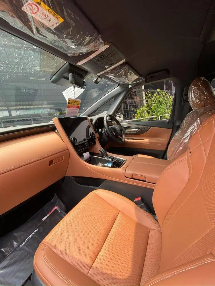 Vellfire HEV 2026