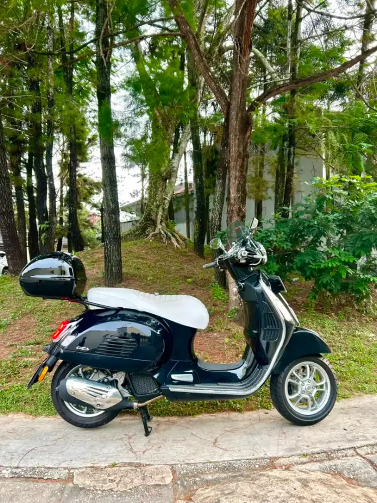 Vespa GTS 150 Like new