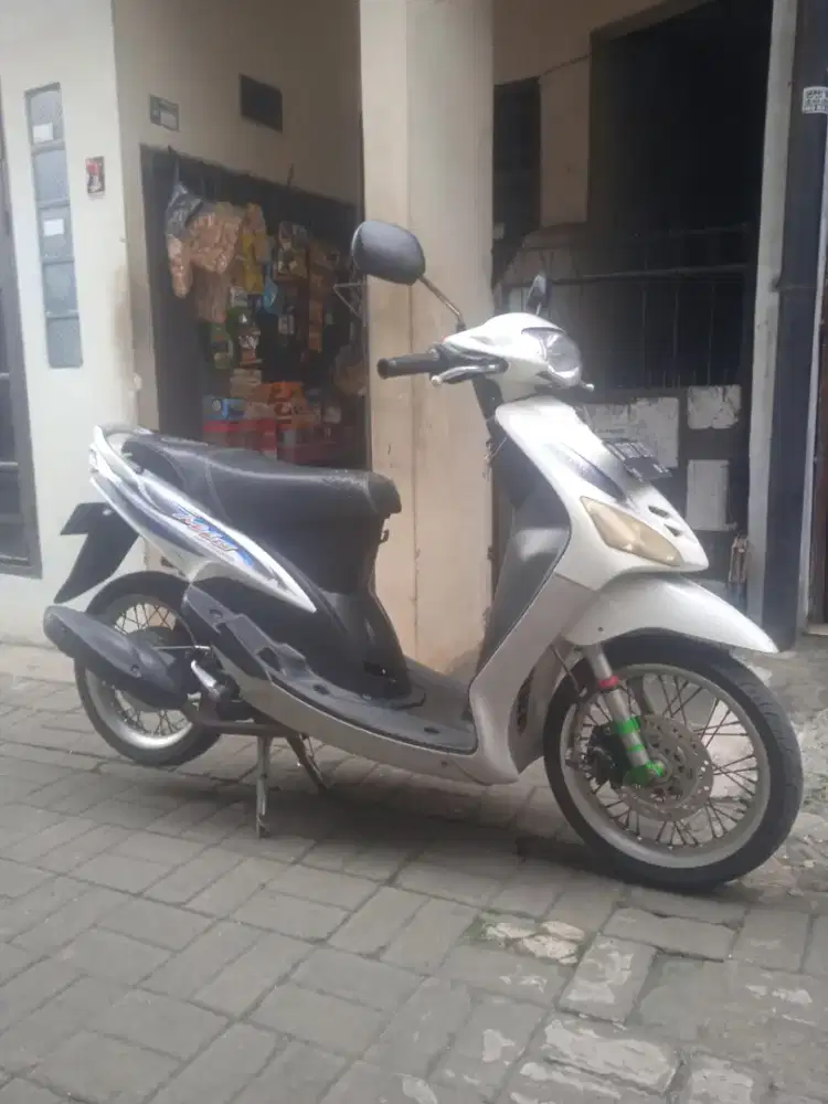Yamaha Mio sporty rubahan th 2010 ss komplit