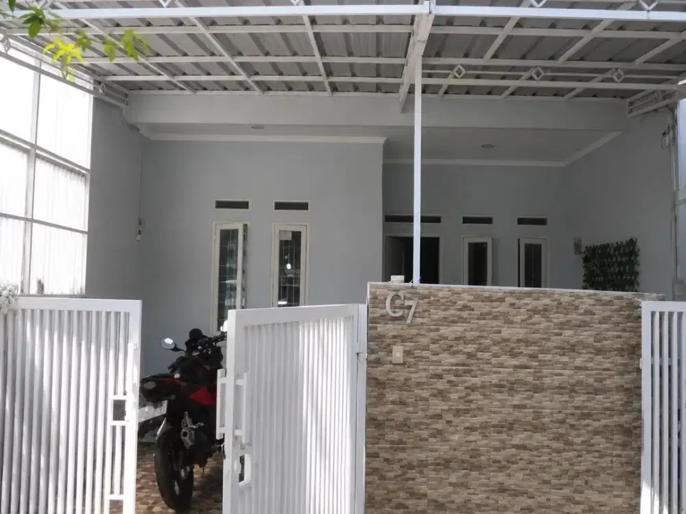 Murah Rumah 2 Lantai di Banyu Biru Regency