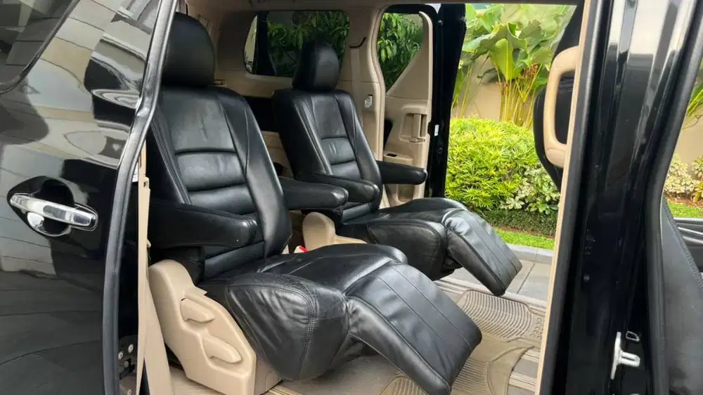 DIJUAL TOYOTA ALPHARD 2.4 2WD AT TIPE X 2009 NEGO