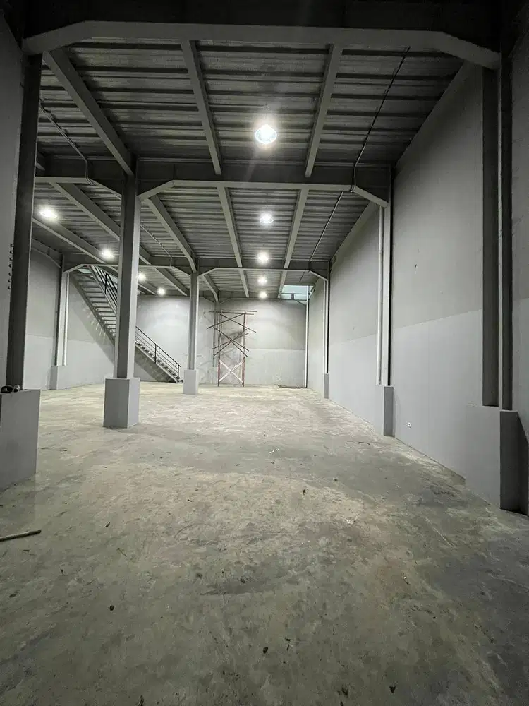 DIJUAL GUDANG dan KANTOR STRATEGIS