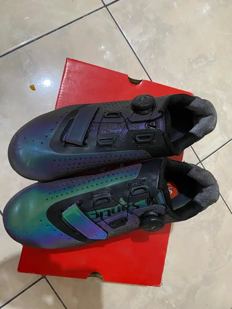 SPATU SEPEDA ROADBIKE