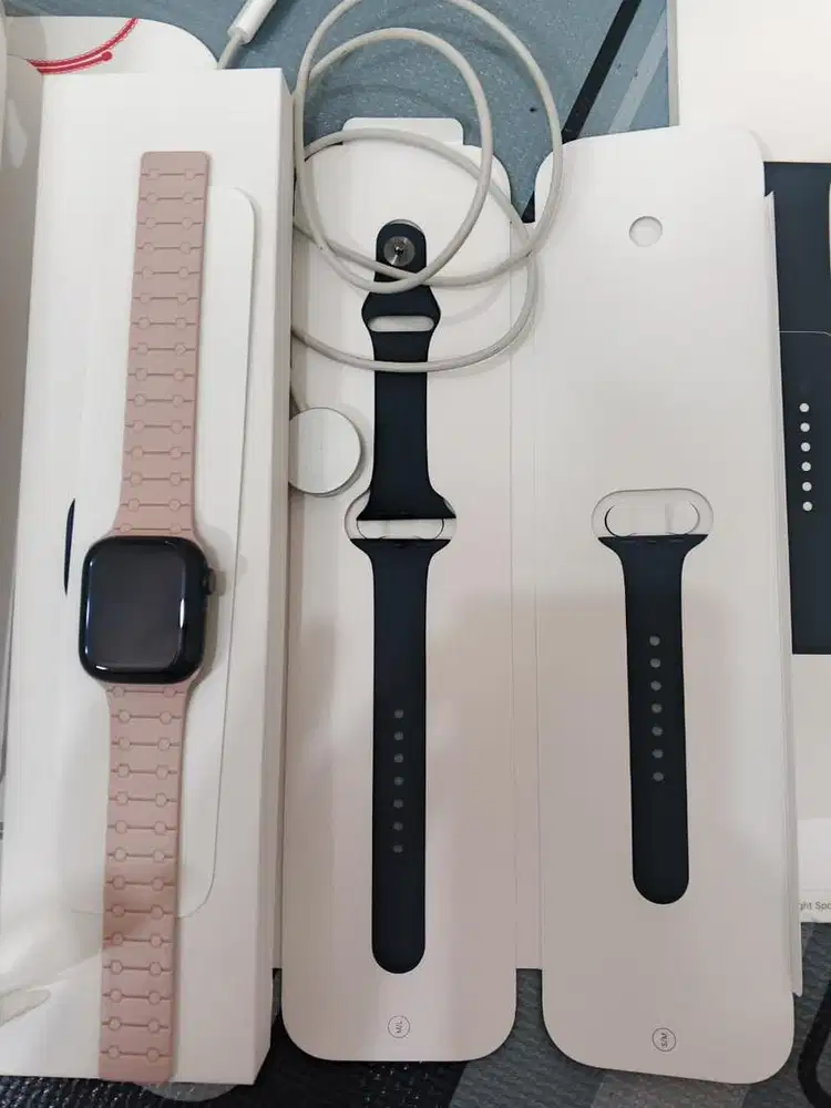 Apple Watch series 8 (GPS + Cellular)