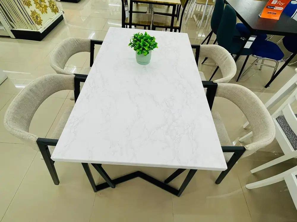 Meja Makan Harper Set white