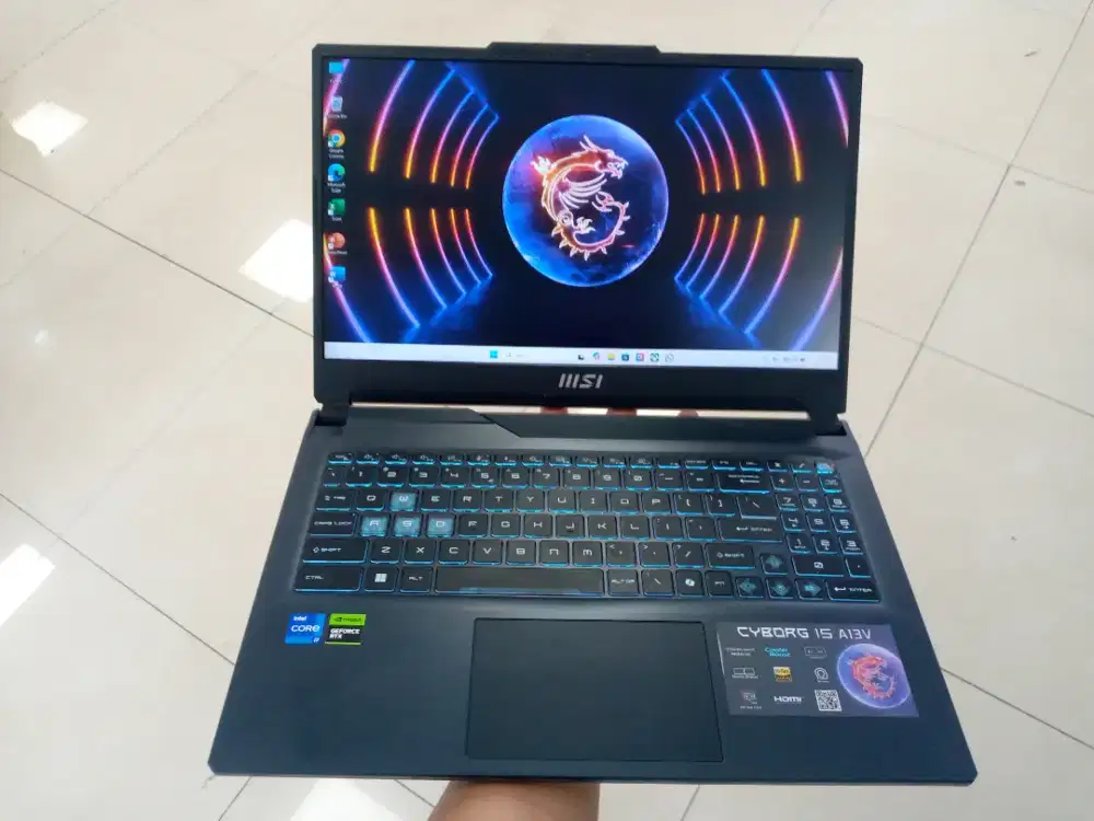 Laptop MSI Core i7 Gen 13 VGA NVIDIA RTX 4050 6GB RAM 16GB SSD 512GB
