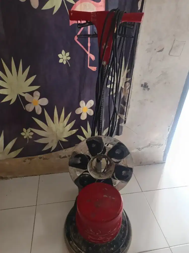 Mesin poles lantai/ polisher