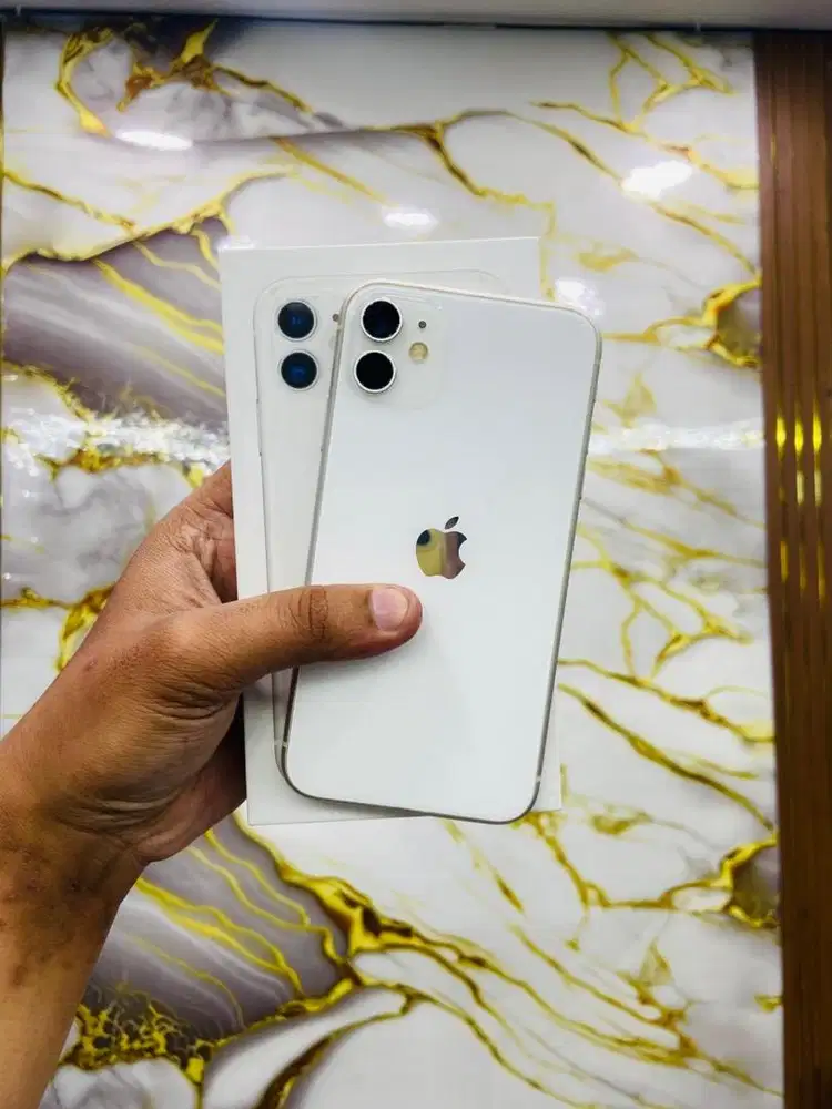 IPhone 11 64gb Like New iBox