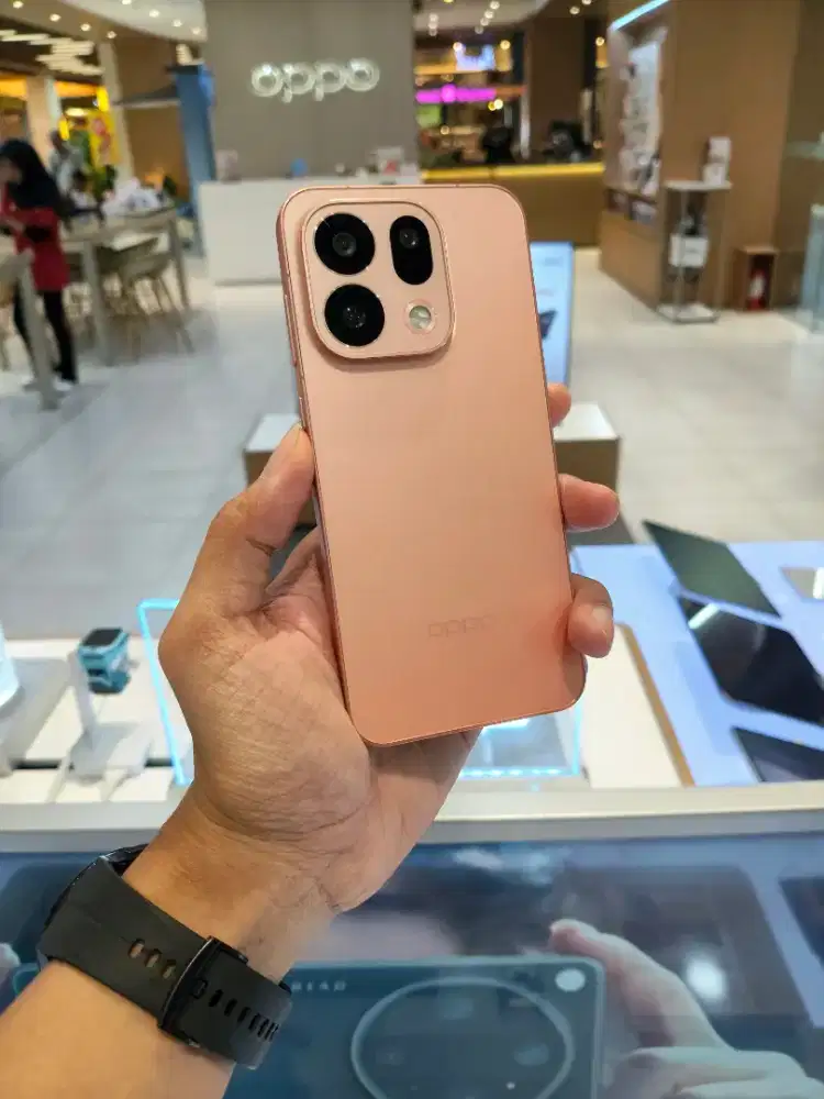 Promo Oppo find X9s Cashback dan bonus Travelling kit