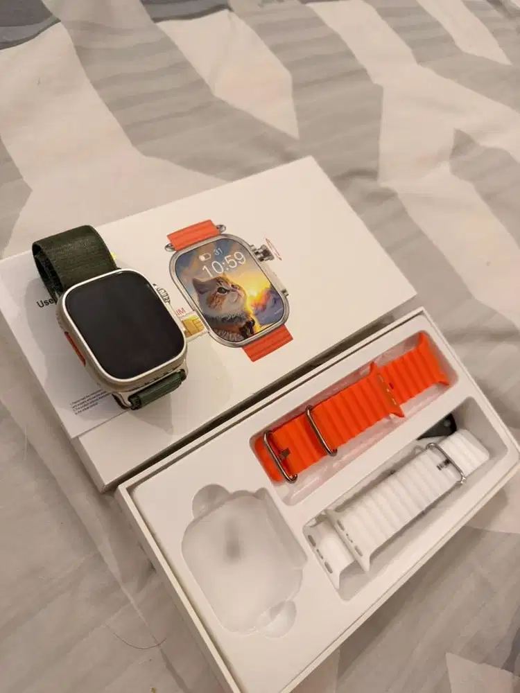 smartwatch sim card 5G ram 4/64gb like new