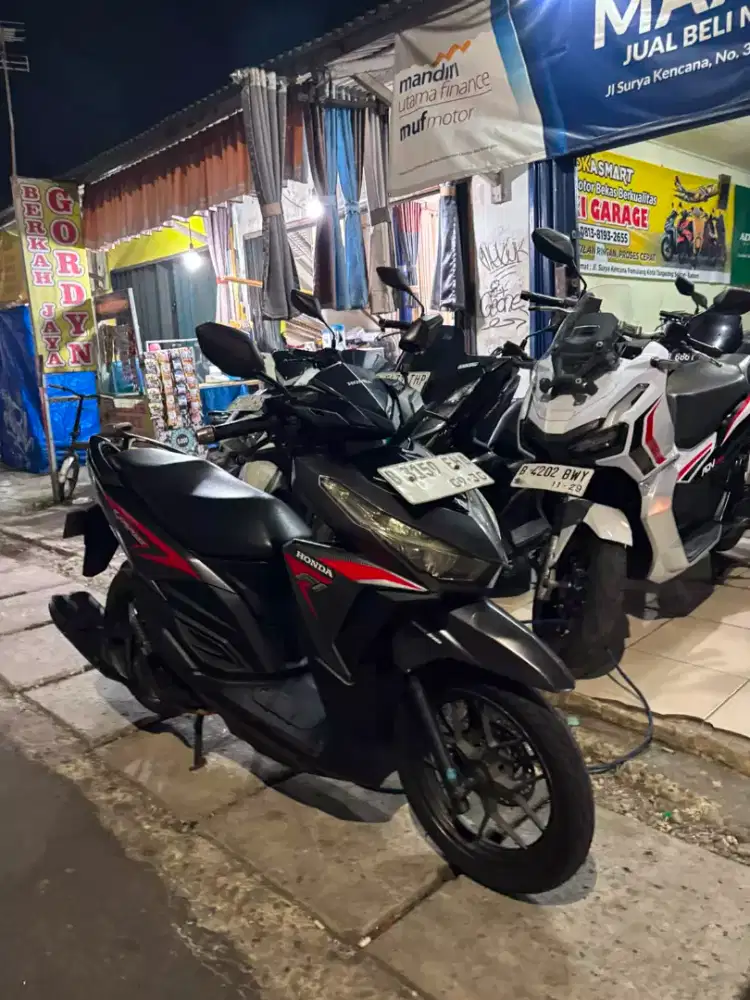 Vario LED old 125 Tahun 2015
