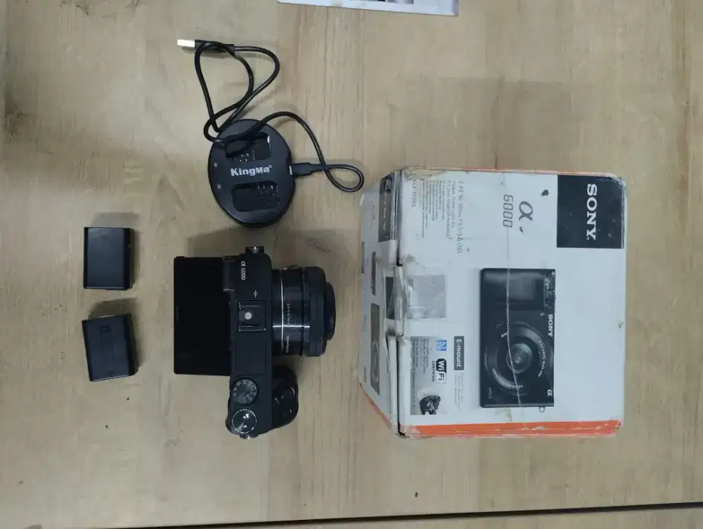 Sony A6000 + Lensa kit 16-55mm
