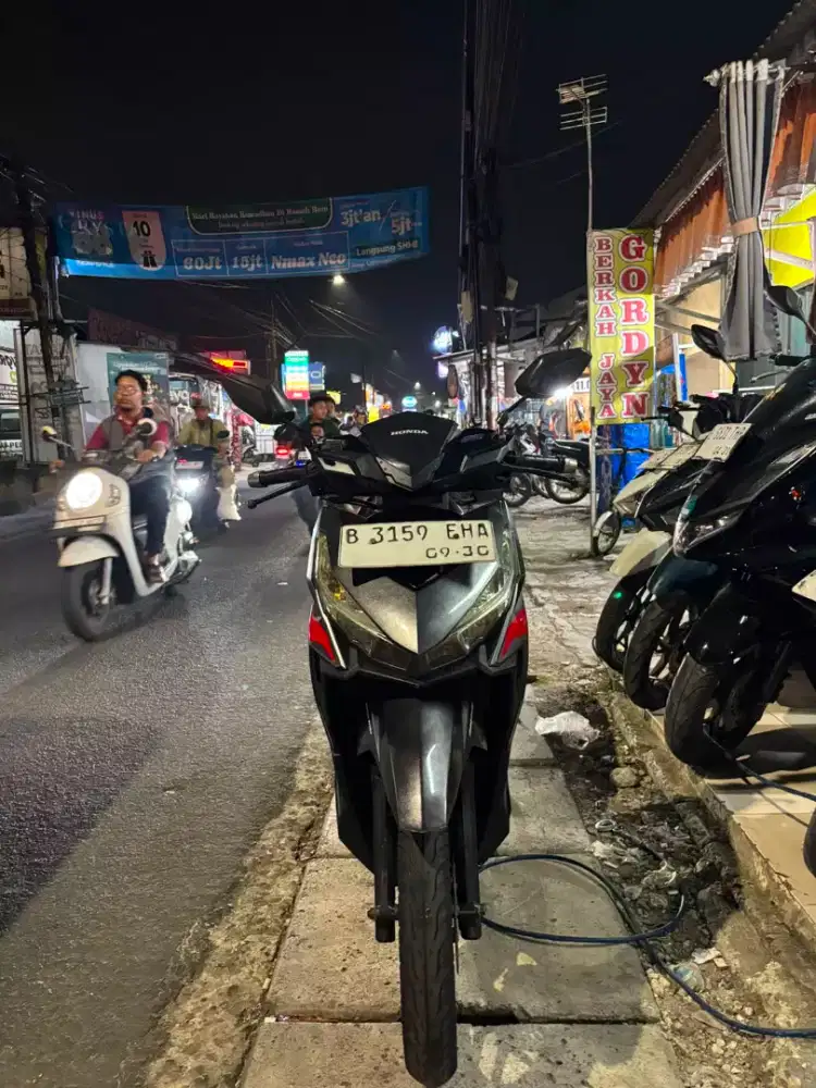Vario LED Old 125 Tahun 2015
