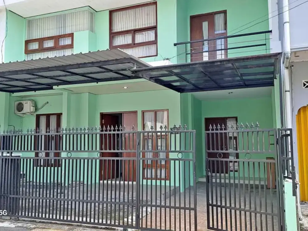 disewakan rumah 2 lantai dalam perumahan berlokasi di condongcatur Dekat FE UII