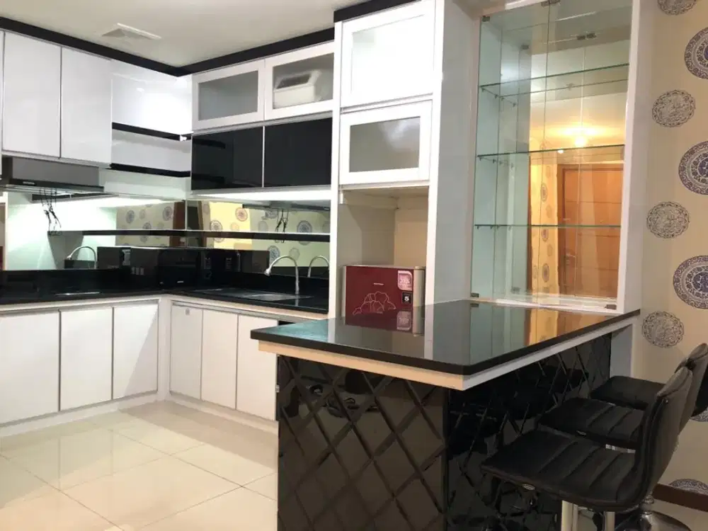 Condominium Green Bay Pluit 2 BR Full Furnished Liat Laut Regatta