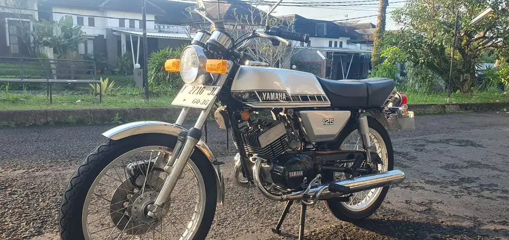 YAMAHA RX 125 TWIN
