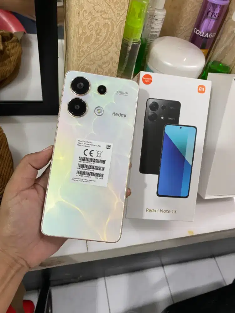 Redmi Note 13 8/128 Layar Amoled 120Hz