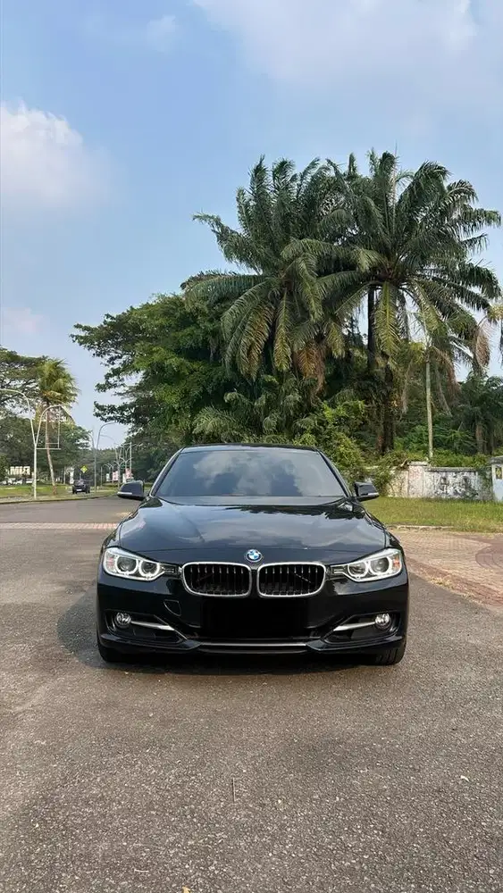 BMW 320i SPORT 2015 BERKUALITASS
