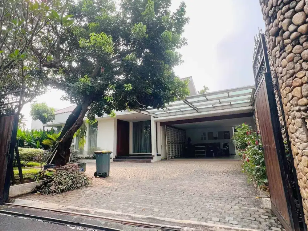 DIJUAL Rumah Mewah Pejaten Barat Jakarta Selatan LT 1.173 m² SHM Kolam Renang Siap Huni Dekat Pejaten Village Mall