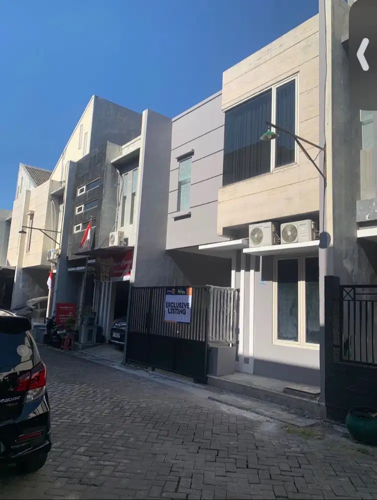 Disewakan rumah 2lantai area strategis dekat Galaxy mall