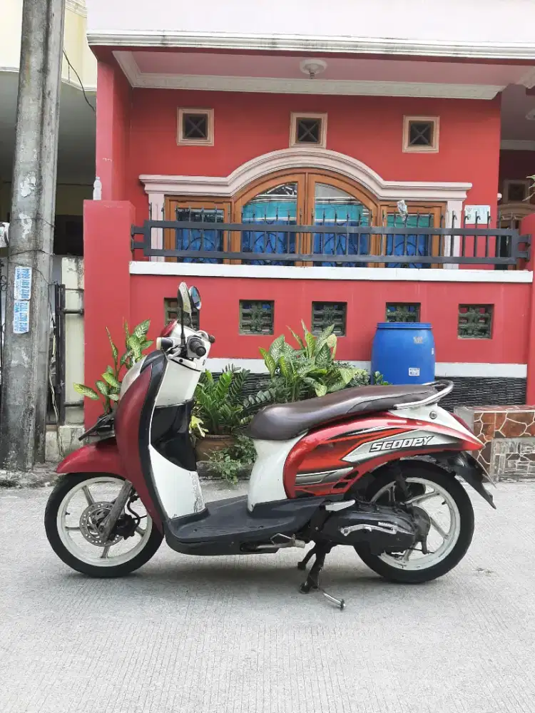 Honda Scoopy 2012