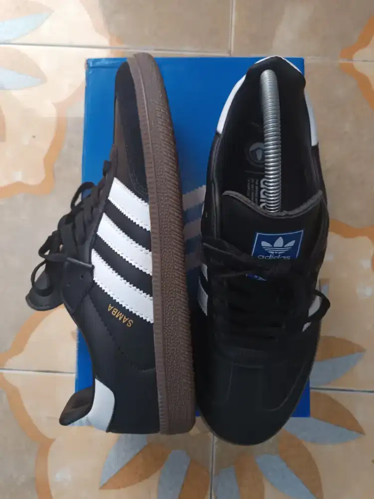ADIDAS SAMBA BLACK SIZE 42
