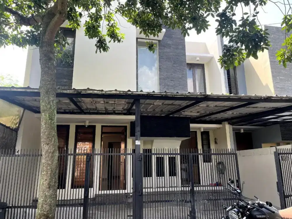 Rumah 2 Lt M U R A H Dkt Pintu Tol Veteran Bintaro, Jakarta Selatan