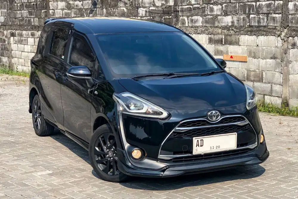 [LOKAL AD!] TOYOTA SIENTA Q 1.5 A/T (BLACK)