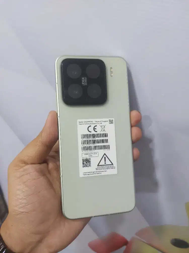 XIAOMI 15 Basic Ram12/256GB Bh97% Garansi 2th Mulus NOMINUS 100%NORMAL