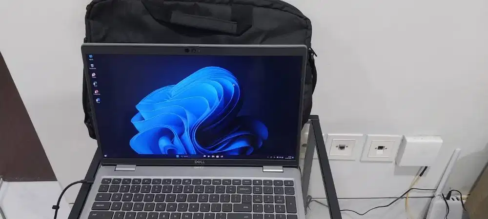 Dell latitude 5521 jual cepat,bodi mulus