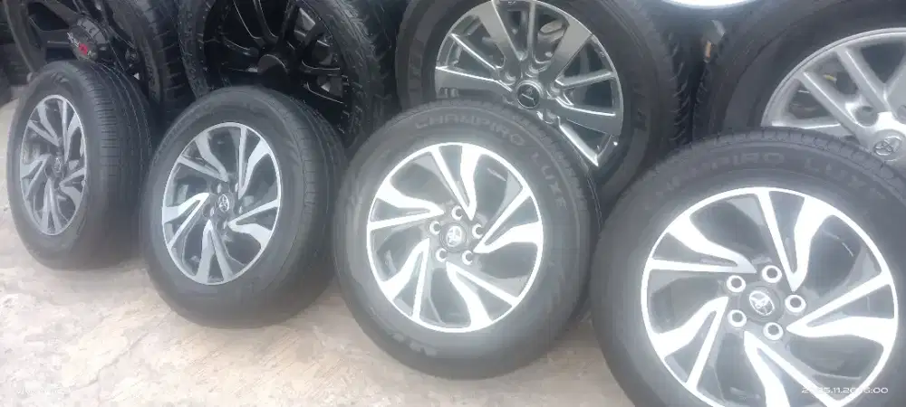 Velg OEM Innova reborn facelift R 16