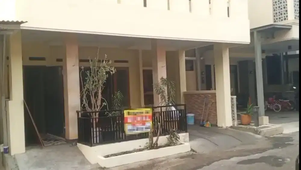 Rumah 2 lantai Legoso Ciputat