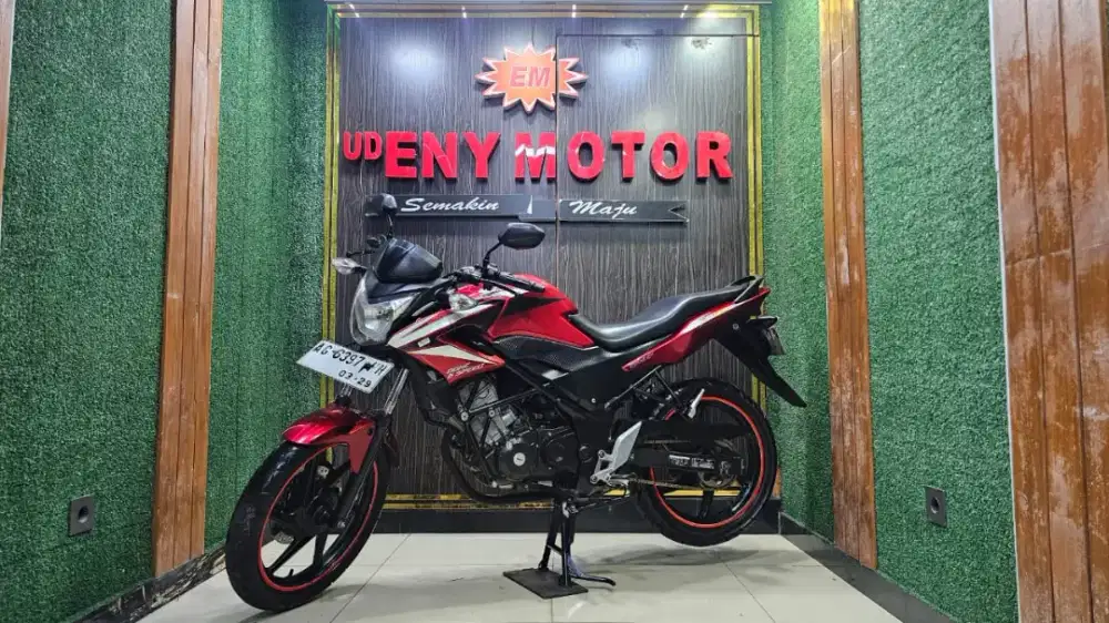 ENY MOTOR- HONDA CB150R 2014 ISTIMEWA NO REPAINT