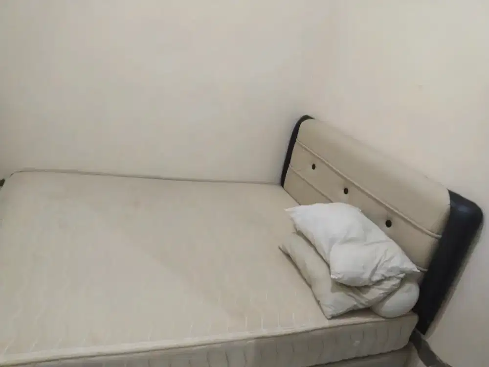 Dijual kasur springbed masih bagus