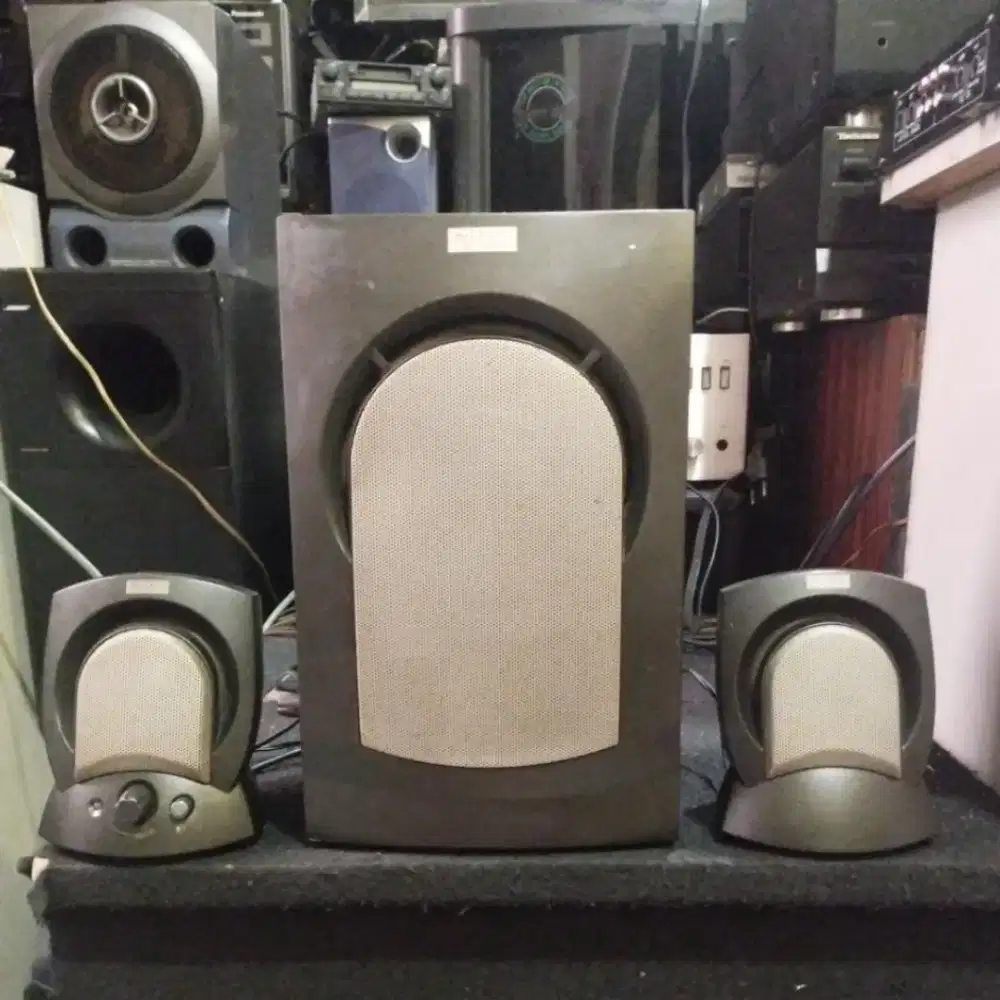 Speaker aktif Altec Lansing avs300