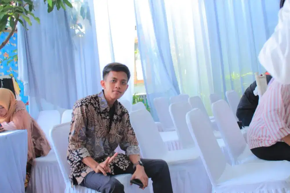 Mencari pekerjaan dan siap bekerja