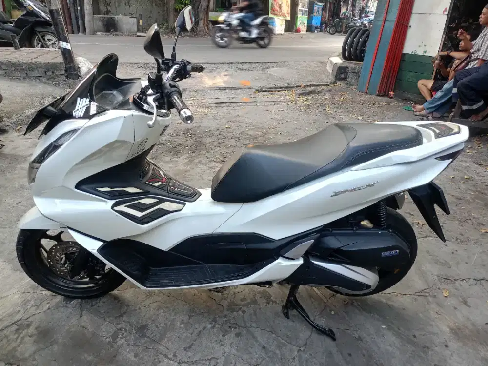 dijual motor PCX 160 CBS TAHUN 2021