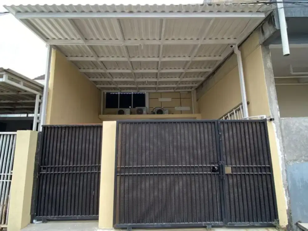 RUMAH MEDAYU UTARA*Hadap utara Listrik 2200 Carport 1 mobil