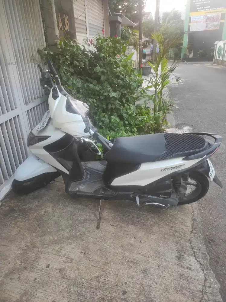 Jual Honda Beat Injection 2016 Mesin Normal cakep