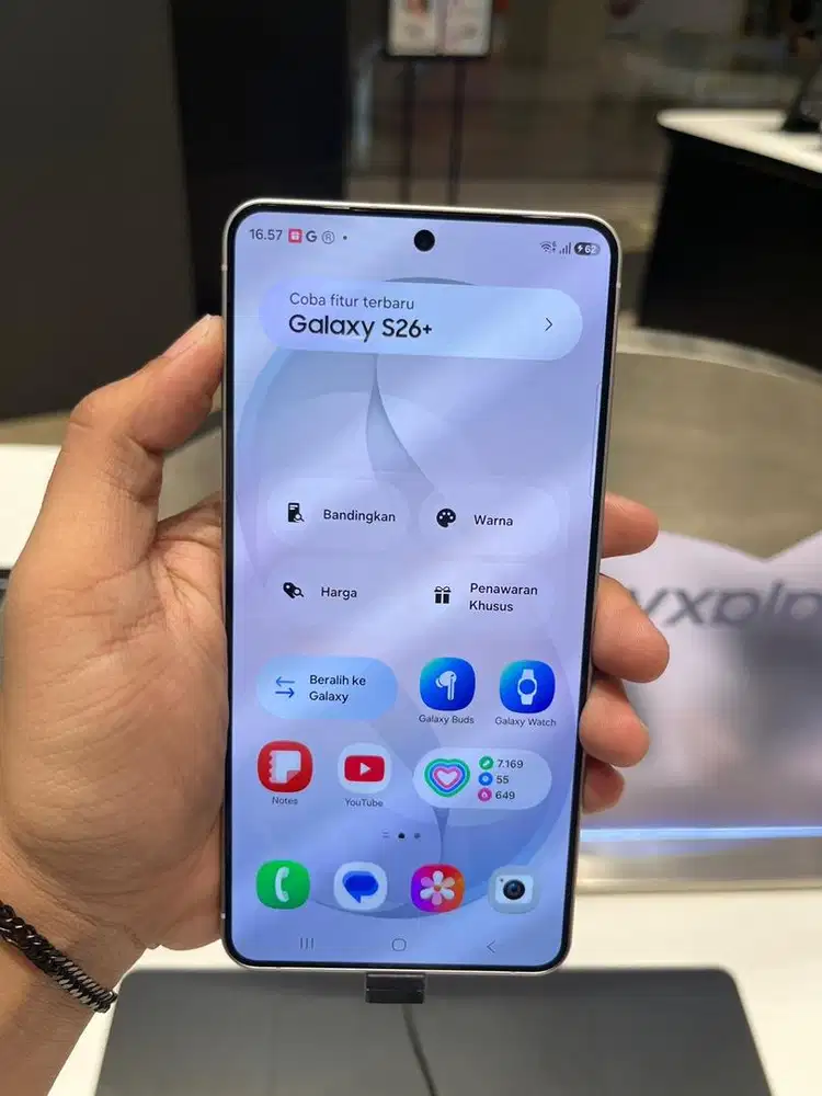 Samsung galaxy S26+