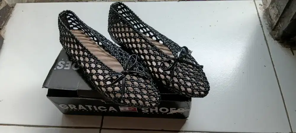 Sepatu wanita preloved