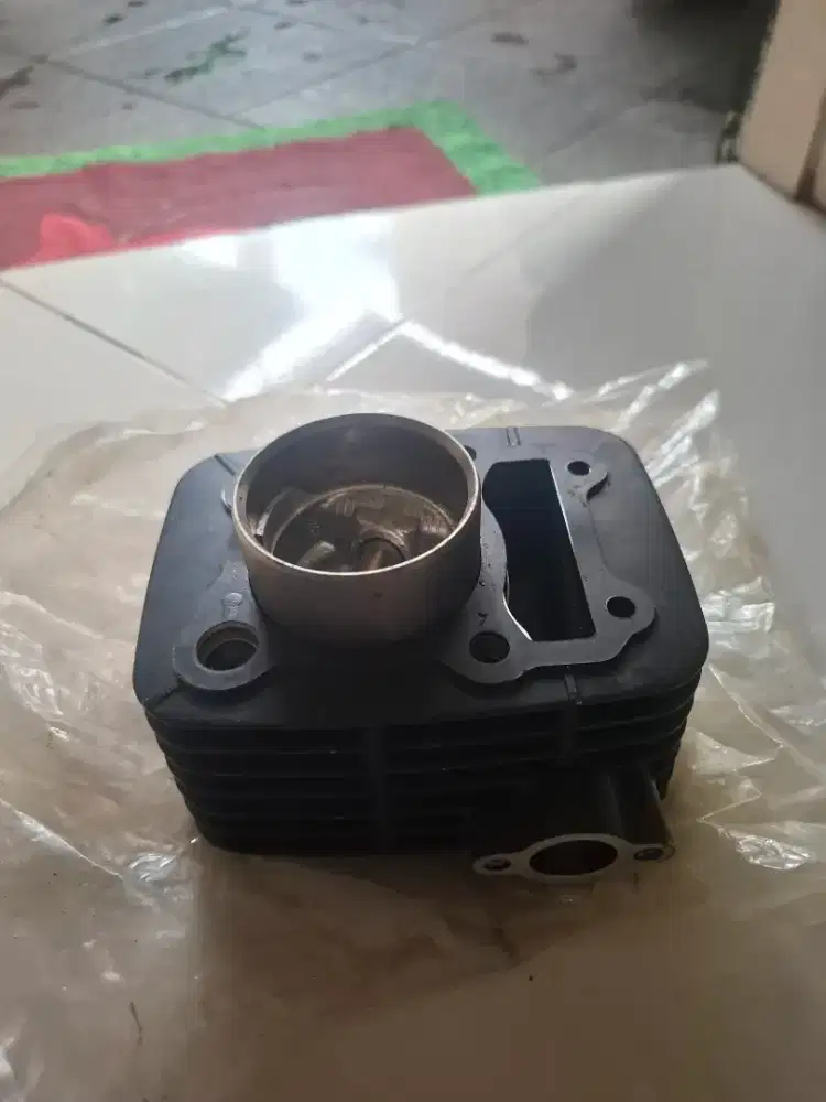 Jual borongan aja blok head + karbu ori dtracker 150cc