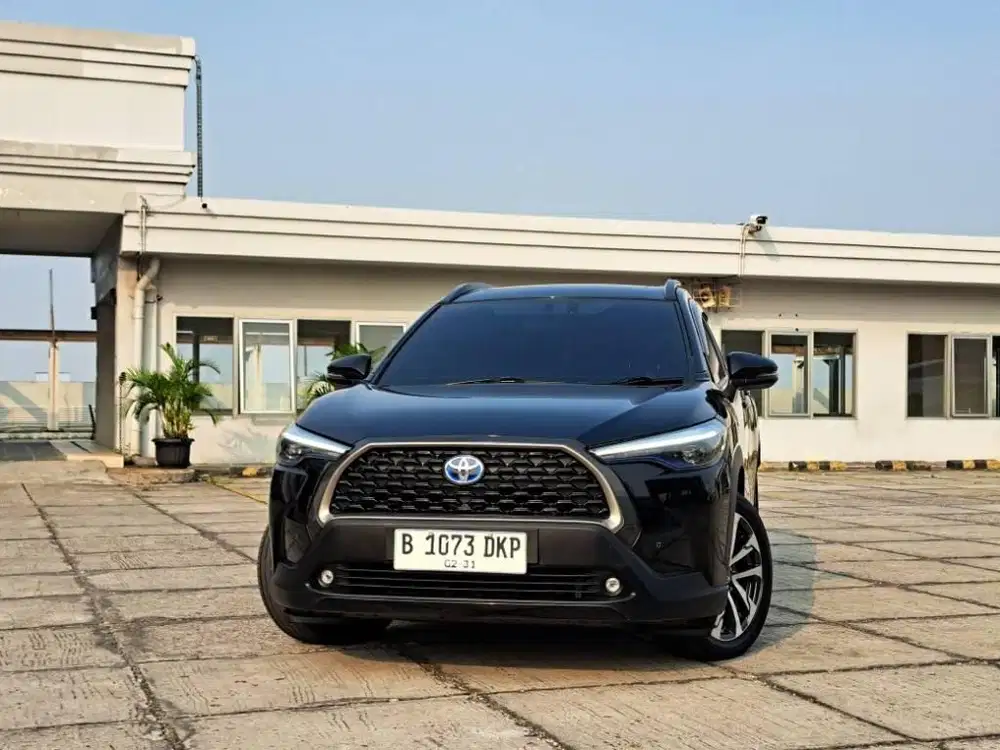 DP 20JT SAJA TOYOTA COROLLA CROSS HYBRID 1.8  AT MATIC AUTOMATIC 2022