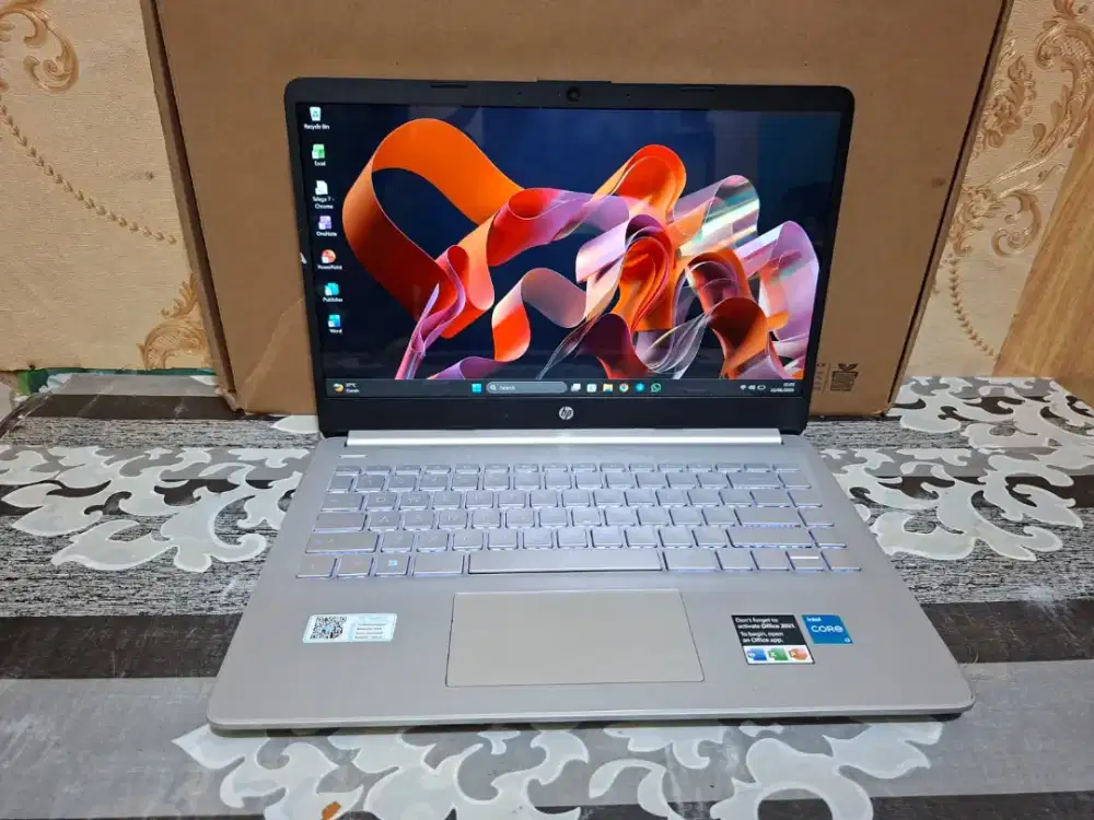 Laptop Hp 14s-dq2xxx Core i3-1115G4 8/512 -Display 14 FHD MULUS