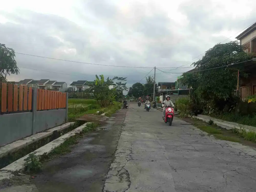 JUAL TANAH DEKAT STADION MAGUWOHARJO