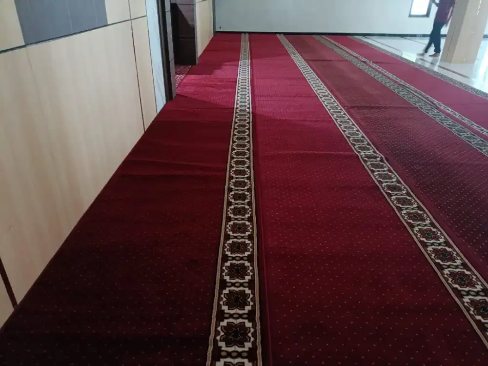 Karpet Masjid Tirp mecca Warna Merah