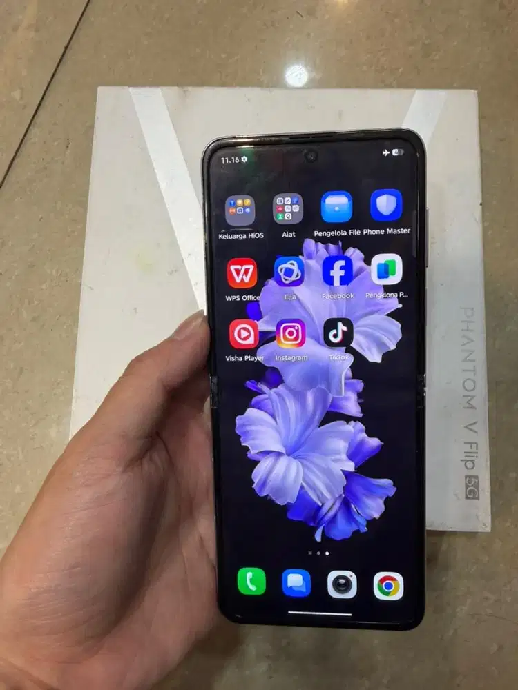 Phantom v flip 5G