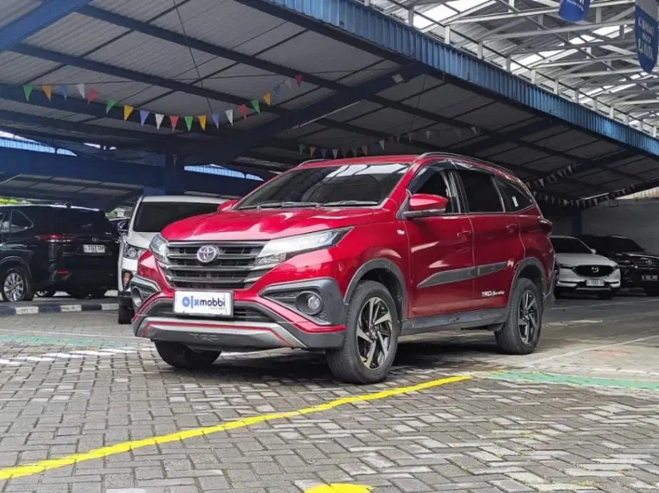 DP RINGAN - Rush 1.5 TRD Sportivo Bensin-AT-2018 ZA