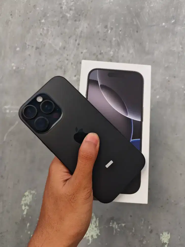 Iphone 16 pro 256GB ibox like new