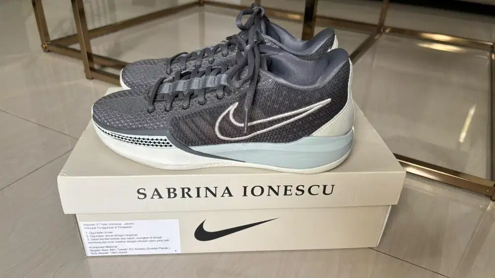 Sepatu Basket Wanita
